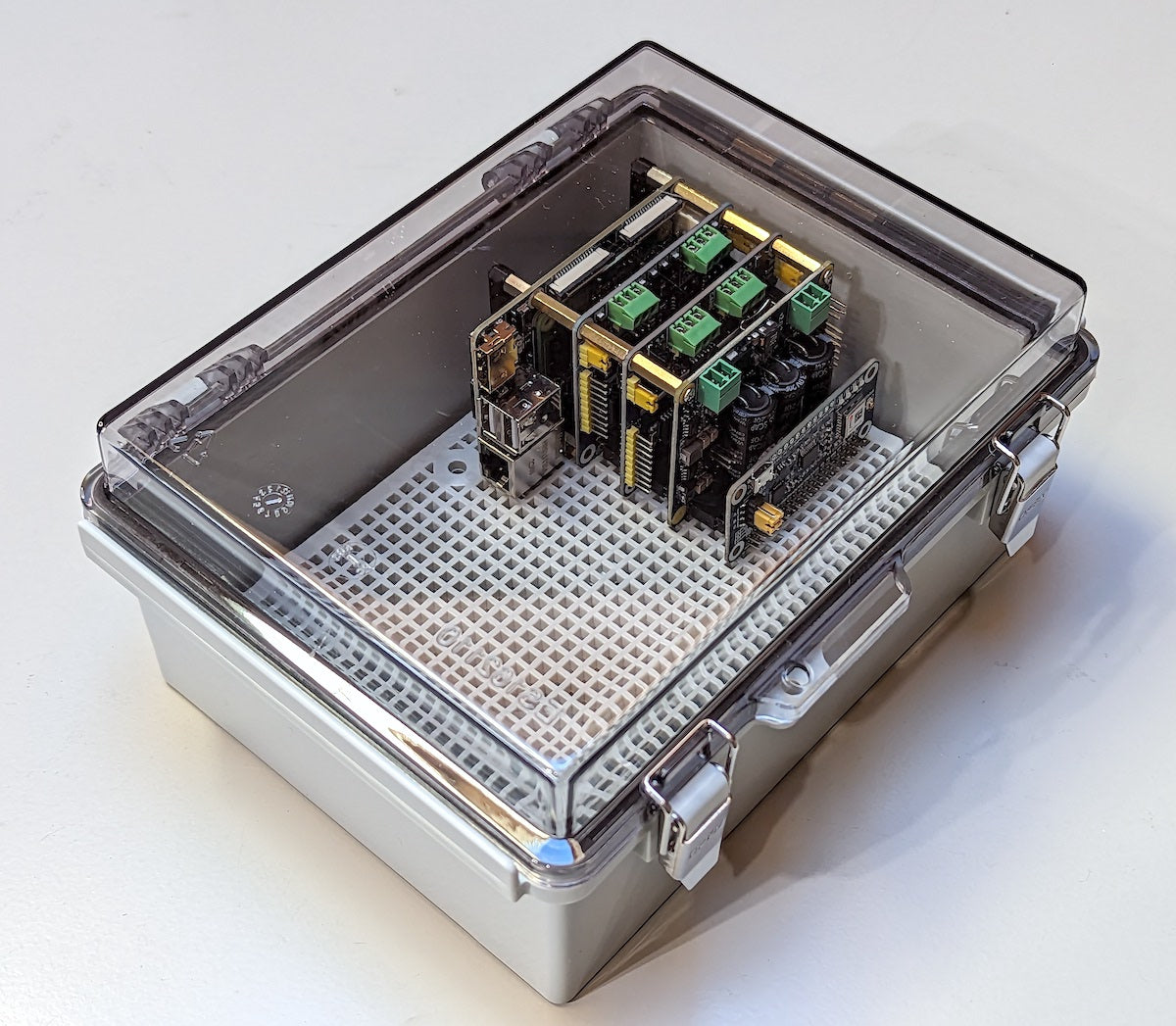 Large Weatherproof Enclosure for Raspberry Pi and SH-RPi (210x160x100 mm)